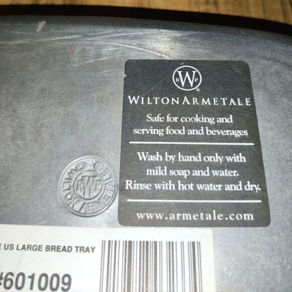Wilton Armetale Pewter Tray GIVE US THIS DAY OUR DAILY BREAD - Picture 5 of 6